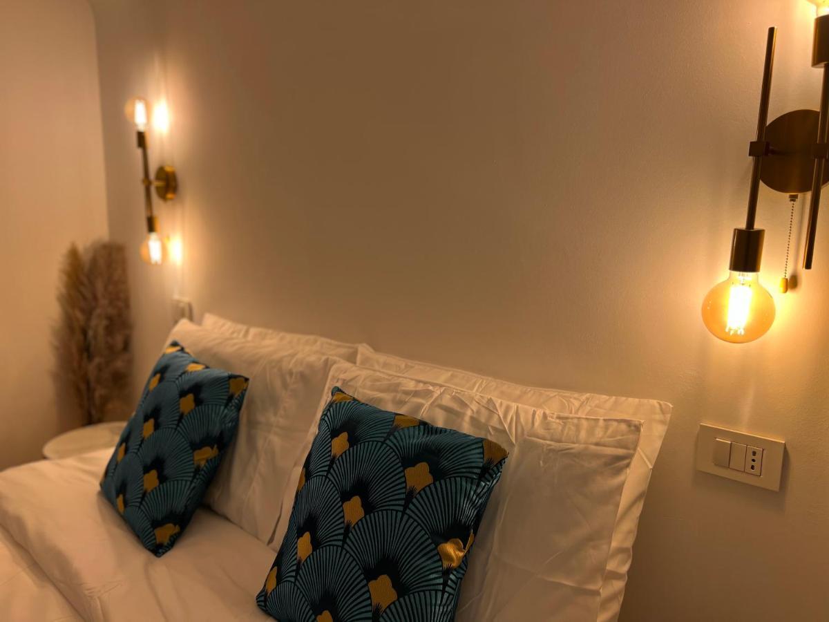 Apartamento Regina Milano In Porta Romana 2 - Sky Tv, Wifi E Breakfast Box Exterior foto
