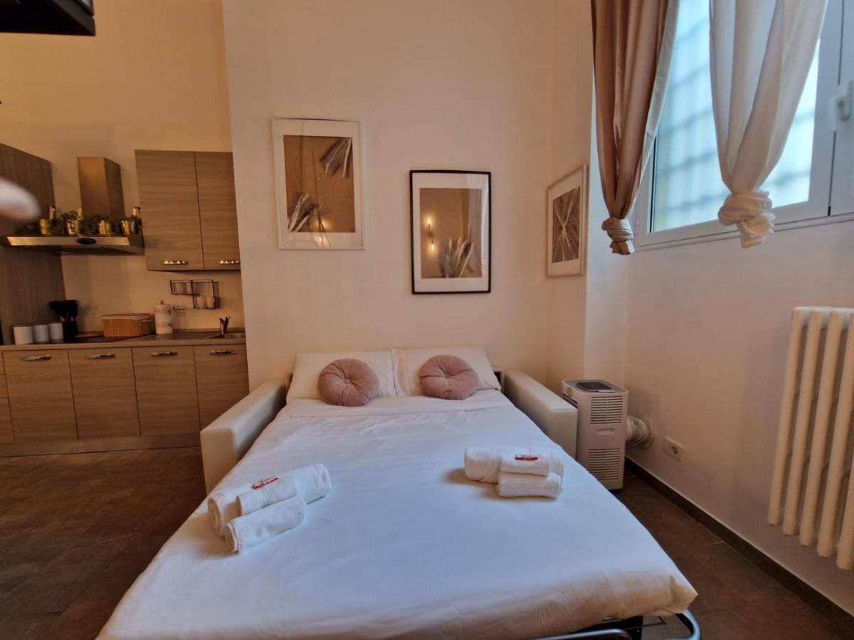Apartamento Regina Milano In Porta Romana 2 - Sky Tv, Wifi E Breakfast Box Exterior foto
