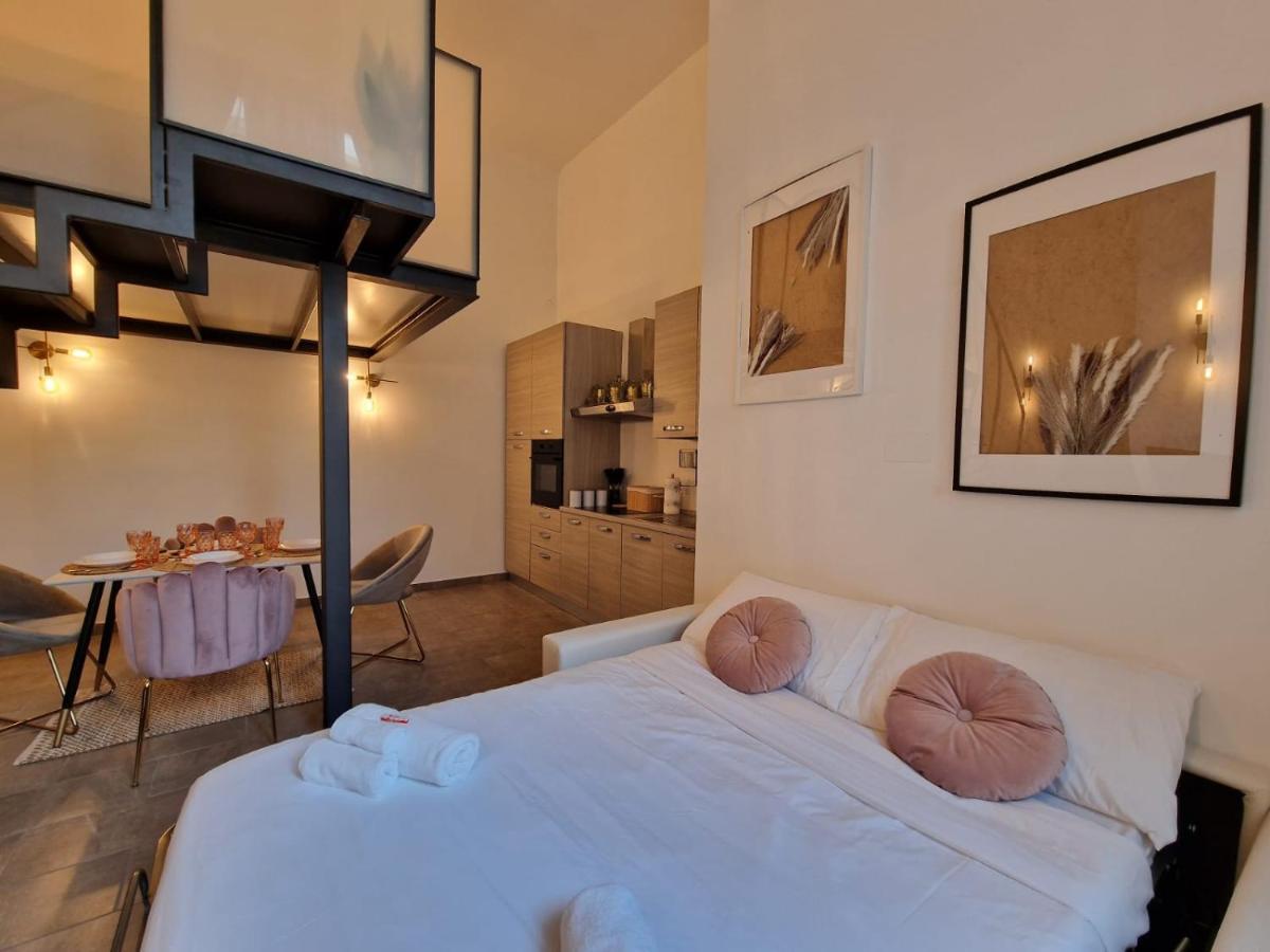 Apartamento Regina Milano In Porta Romana 2 - Sky Tv, Wifi E Breakfast Box Exterior foto