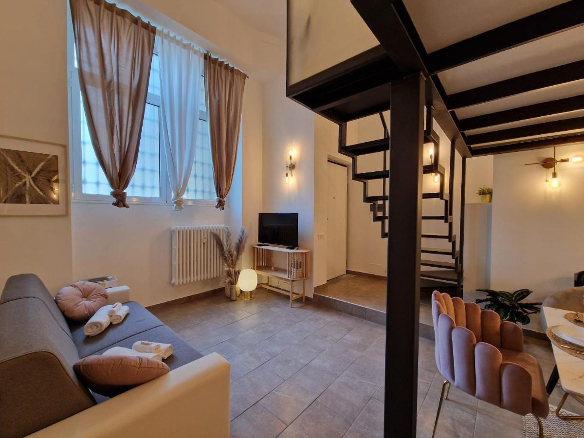 Apartamento Regina Milano In Porta Romana 2 - Sky Tv, Wifi E Breakfast Box Exterior foto