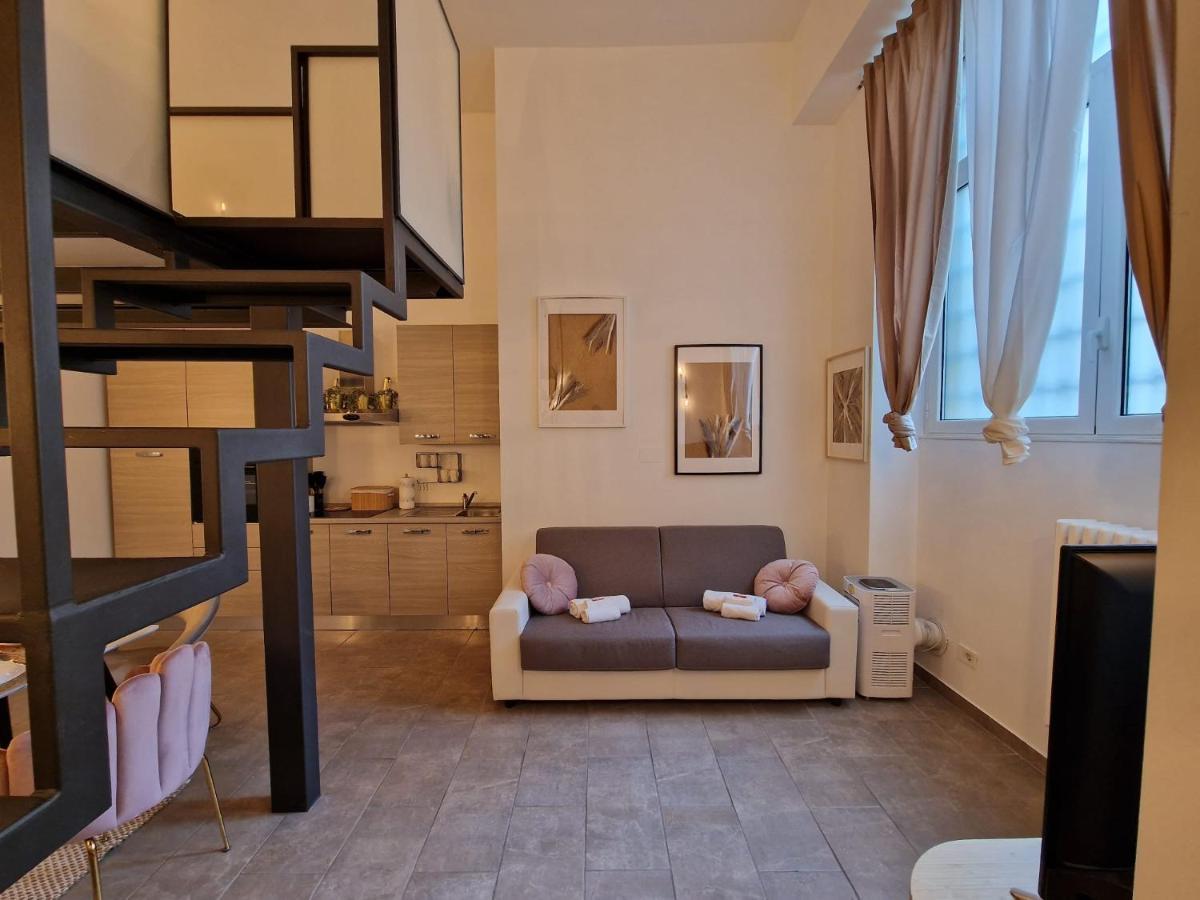 Apartamento Regina Milano In Porta Romana 2 - Sky Tv, Wifi E Breakfast Box Exterior foto